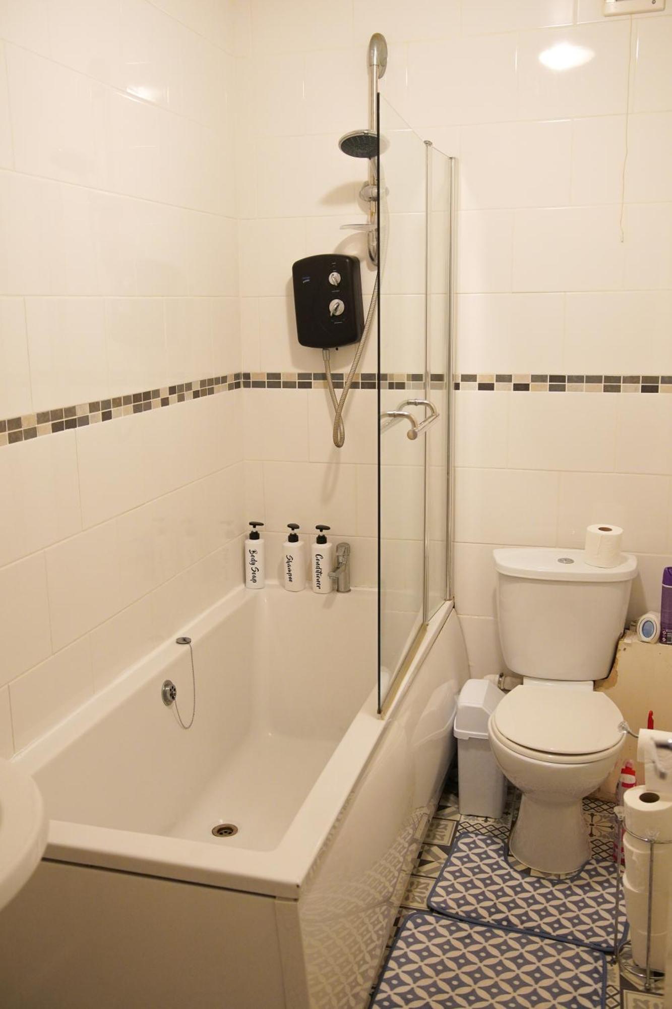 5 Bedroom House Near Cardiff City. Luaran gambar