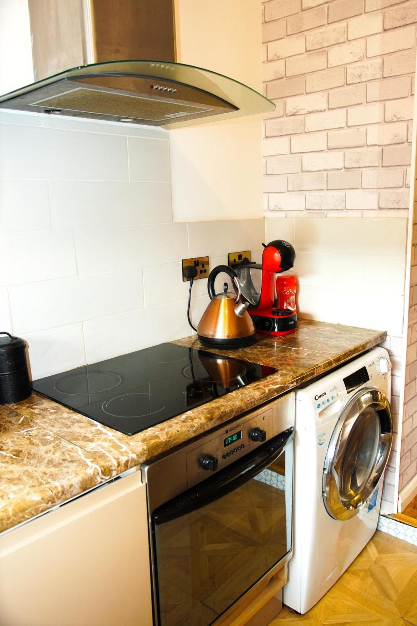 5 Bedroom House Near Cardiff City. Luaran gambar