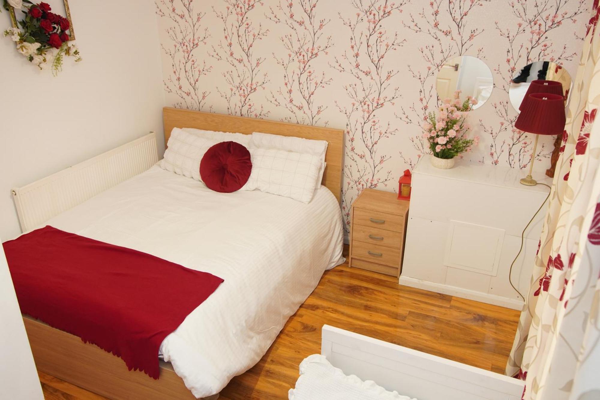 5 Bedroom House Near Cardiff City. Luaran gambar